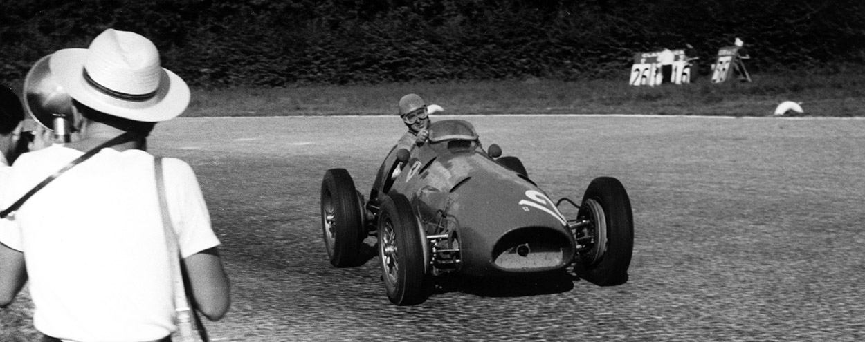 Photo Ancienne 1953 - Luigi Villoresi Discute Avec Alberto Ascari - F1
